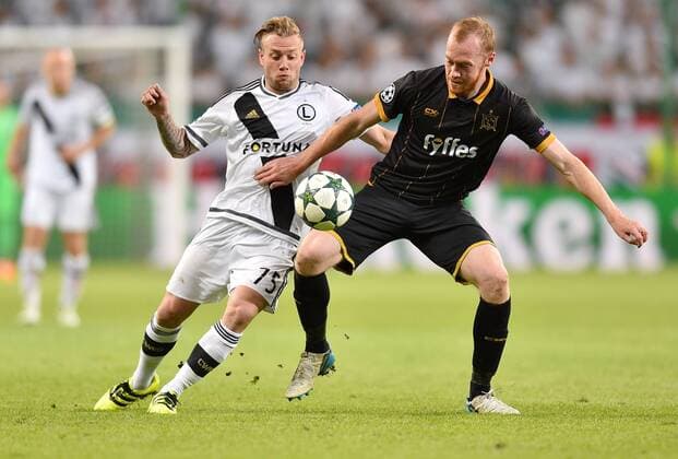 2016.08.23 Warszawa Qualification CL 2016 2017 Legia Warszawa - Dundalk FC - - Thibault Moulin, Paddy Barrett Foto LukaszxLaskowski PressFocus 2016.08.23 Warszawa Football UEFA Champions League season 2016 2017 Play-offs second leg Legia Warszawa - Dundalk FC Thibault Moulin, Paddy Barrett Credit: LukaszxLaskowski PressFocus NEWSPIX.PL --- Newspix.pl  20160823LUK0099
