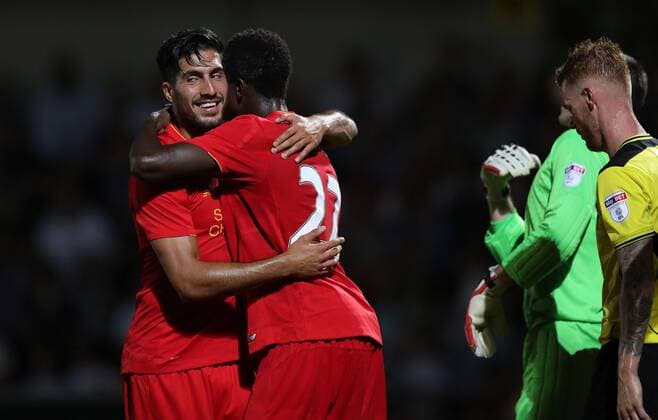 Bilder des Tages - SPORT Ere Can and Divock Origi of Liverpool celebrates the third goal of Liverpool scores the second goal during the Football League Cup Second Round at The Pirelli Stadium. Picture date: August 23rd, 2016. Pic Lynne Cameron Sportimage EDITORIAL USE ONLY. No use with unauthorised audio, video, data, fixture lists, club league logos or live services. Online in-match use limited to 120 images, no video emulation. No use in betting, games or single club league player publications.