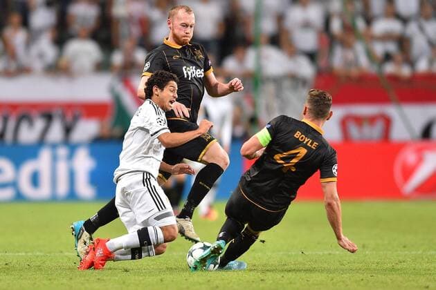 2016.08.23 Warszawa Qualification CL 2016 2017 Legia Warszawa - Dundalk FC - - Guilherme C Marques, Andy Boyle Foto LukaszxLaskowski PressFocus 2016.08.23 Warszawa Football UEFA Champions League season 2016 2017 Play-offs second leg Legia Warszawa - Dundalk FC Guilherme C Marques, Andy Boyle Credit: LukaszxLaskowski PressFocus NEWSPIX.PL --- Newspix.pl  20160823LUK0140