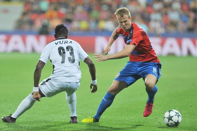David Limbersky of Viktoria Pilsen, right, and Virgil Misidjan of Ludogorets Razgrad in action during the 4th qualifying round of football Champions League return match FC Viktoria Pilsen vs PFC Ludogorets Razgrad in Pilsen, Czech Republic, August 23, 2016. (CTKxPhoto PavelxNemecek) CTKPhotoP201608230802101  nmc6