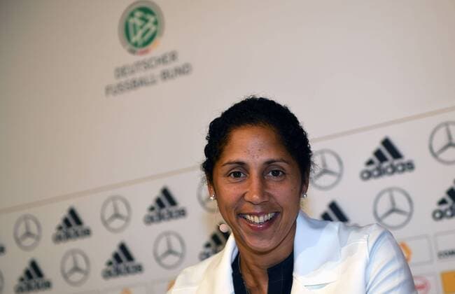 24.08.2016, xjhx, Fussball DFB Damen, Pressekonferenz Vorstellung Trainerteam um Steffi Jones, emspor, v.l. Trainerin Steffi Jones (Deutschland) Frankfurt am Main