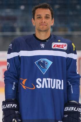 DEL, ERC Ingolstadt - Porträttermin DEL - Eishockey - ERC Ingolstadt - Saison 2016 2017 - Portraits Foto - Training - Brian Salcido (ERC 22) DEL - ERC Ingolstadt - Saison 2015 2016 Portraits Foto - Training