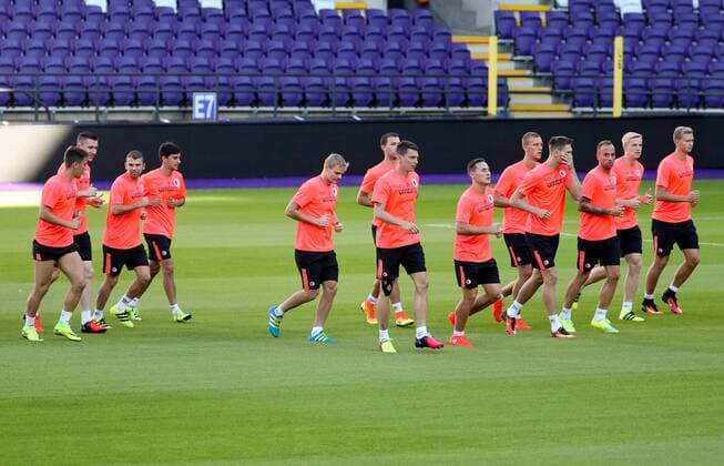 Slavia s players pictured during a training of Czech first league club Slavia Praha, Wednesday 24 August 2016, in Anderlecht. Tomorrow Anderlecht is playing the return leg of the playoff round in the Europa League competition against Czech Slavia Prague. First leg ended on 0-3 in Czech Republic. VIRGINIExLEFOUR  x04918040x