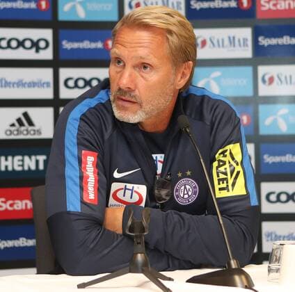 SOCCER - UEFA EL quali, Rosenborg vs A.Wien TRONDHEIM,NORWAY,24.AUG.16 - SOCCER - UEFA Europa League, Play-off qualification, BK Rosenborg Trondheim vs FK Austria Wien, preview, press conference PK Pressekonferenz of A.Wien. Image shows head coach Thorsten Fink (A.Wien). GEPAxpictures xChristianxOrt