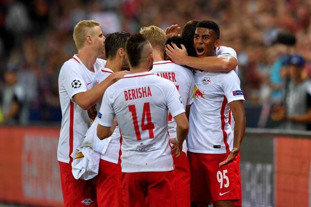 SOCCER - UEFA CL quali, RBS vs Zagreb SALZBURG,AUSTRIA,24.AUG.16 - SOCCER - UEFA Champions League, Play-off qualification, Red Bull Salzburg vs GNK Dinamo Zagreb. Image shows the rejoicing of RBS. GEPAxpictures xFlorianxErtl