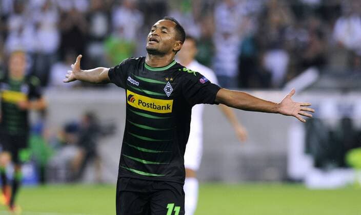 Fussball, Qualifikation zur UEFA Champions League, Herren, Saison 2016 2017, Rückspiel, Borussia Park Mönchengladbach, Bor. Mönchengladbach, BMG (schwarz) - Young Boy Bern (weiss); Jubel Raffael (Gladbach) nach seinem Tor zum 2:0. Jubel, Freude, Aktion.