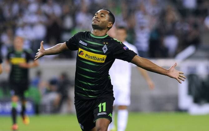 Fussball, Qualifikation zur UEFA Champions League, Herren, Saison 2016 2017, Rückspiel, Borussia Park Mönchengladbach, Bor. Mönchengladbach, BMG (schwarz) - Young Boy Bern (weiss); Jubel Raffael (Gladbach) nach seinem Tor zum 2:0. Jubel, Freude, Aktion.