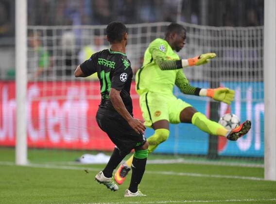 24.08.2016, Fussball, Saison 2016 2017, Champions League Qualifikation, Play-off, Borussia Moenchengladbach - Young Boys Bern, Raffael (Borussia Moenchengladbach), li., erzielt das Tor zum 5:0