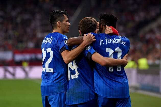 SOCCER - UEFA CL quali, RBS vs Zagreb SALZBURG,AUSTRIA,24.AUG.16 - SOCCER - UEFA Champions League, Play-off qualification, Red Bull Salzburg vs GNK Dinamo Zagreb. Image shows the rejoicing of Zagreb. GEPAxpictures xFlorianxErtl