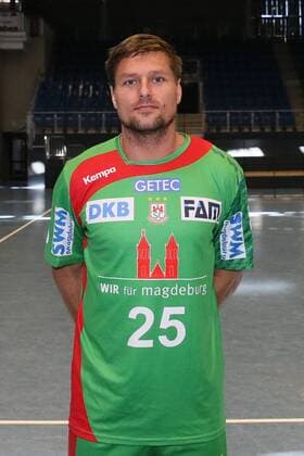 Handball, 1. BL, SC Magdeburg Porträttermin Marko Bezjak (SC Magdeburg) - Handball Bundesliga Saison 2016-2017 Offizeller Fototermin SC Magdeburg in der GETEC Arena in Magdeburg - Einzelbild,Portrait,Deutschland, Handball, Mann, Maenner,25.08.2016