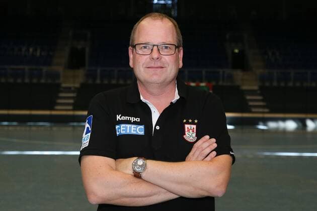 Handball, 1. BL, SC Magdeburg Porträttermin Geschäftsführer Marc Henrik Schmedt (SC Magdeburg) - Handball Bundesliga Saison 2016-2017 Offizeller Fototermin SC Magdeburg in der GETEC Arena in Magdeburg - Einzelbild,Portrait,Deutschland, Handball, Mann, Maenner,25.08.2016
