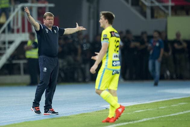 Fußball, EL Quali, KF Shkendija Tetovo - KAA Gent Gent s head coach Hein Vanhaezebrouck pictured during a match between Macedonia s Shkendija and Belgian first league soccer team KAA Gent, the return leg of the playoff round in the Europa League competition, Thursday 25 August 2016, in Skopje, Macedonia. First leg ended on a 2-1 result in Belgium. JASPERxJACOBS  x04918786x