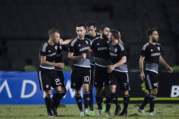 Fußball, EL Quali, Qarabag Agdam - IFK Göteborg 160825 Karabachs spelare jublar efter 1-0 under fotbollsmatchen i kvalet till Europa League mellan Karabach och IFK Göteborg den 25 augusti 2016 i Baku.  Copyright: JOHANNAxLUNDBERG BB160825JL071