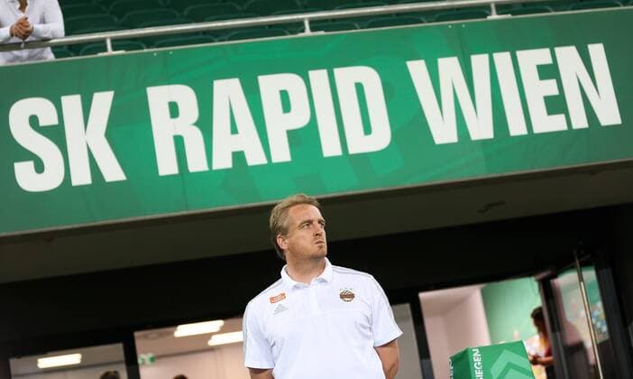SOCCER - UEFA EL quali, Rapid vs Trencin VIENNA,AUSTRIA,25.AUG.16 - SOCCER - UEFA Europa League, Play-off qualification, SK Rapid Wien vs FK AS Trencin. Image shows head coach Mike Bueskens (Rapid). Keywords: Wien Energie. GEPAxpictures xPhilippxBrem