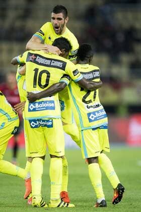 Fußball, EL Quali, KF Shkendija Tetovo - KAA Gent Gent s Renato Neto, Gent s Stefan Mitrovic and Gent s Moses Simon celebrate after scoring during a match between Macedonia s Shkendija and Belgian first league soccer team KAA Gent, the return leg of the playoff round in the Europa League competition, Thursday 25 August 2016, in Skopje, Macedonia. First leg ended on a 2-1 result in Belgium. JASPERxJACOBS  x04918955x