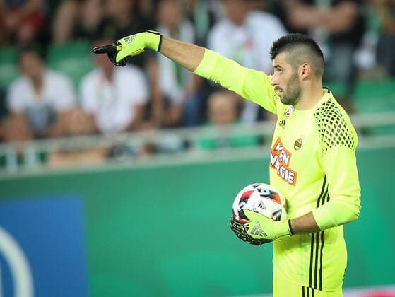 SOCCER - UEFA EL quali, Rapid vs Trencin VIENNA,AUSTRIA,25.AUG.16 - SOCCER - UEFA Europa League, Play-off qualification, SK Rapid Wien vs FK AS Trencin. Image shows Jan Novota (Rapid). Keywords: Wien Energie. GEPAxpictures xPatrickxLeuk