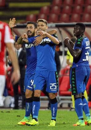 25.08.2016 Belgrade(Serbia) FK Crvena Zvezda(FC Red Star)-US Sassuolo Europa League play off men s football Francesco Magnanelli (L) ,Domenico Berardi(c) and Alfred Duncan(r) US Sassuolo celebrate first goal on match : 