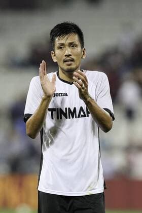 Takayuki Seto (Astra), AUGUST 25, 2016 - Football Soccer : Takayuki Seto of Astra applauds the fans at the final whistle during the UEFA Europa League Play-off second leg match between West Ham United and Astra Giurgiu at the London Stadium in London, England. Noxthirdxpartyxsales  (mdga011737)