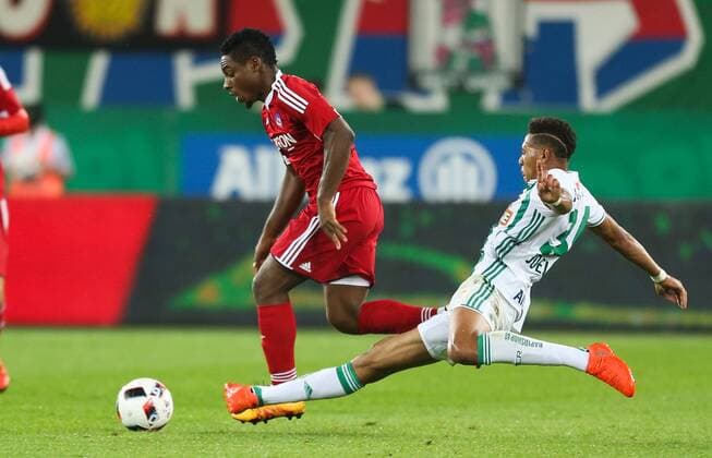 SOCCER - UEFA EL quali, Rapid vs Trencin VIENNA,AUSTRIA,25.AUG.16 - SOCCER - UEFA Europa League, Play-off qualification, SK Rapid Wien vs FK AS Trencin. Image shows Kingsley Madu (Trencin) and Joelinton Cassio Apolinario de Lira (Rapid). Keywords: Wien Energie. GEPAxpictures xPhilippxBrem