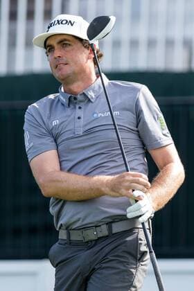 August 25, 2016: Keegan Bradley follows his tee shot from the first tee during the first round of play at The Barclays, on the Black course, at Bethpage State Park in Farmingdale, NY. (Photo by David Hahn Icon Sportswire) GOLF: AUG 25 PGA Golf Herren - The Barclays - First Round Icon160825037 EDITORIAL USE ONLY