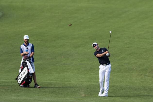 August 25, 2016: Cameron Tringale hits his approach shot from the 18th fairway during the first round of play at The Barclays, on the Black course, at Bethpage State Park in Farmingdale, NY. (Photo by David Hahn Icon Sportswire) GOLF: AUG 25 PGA Golf Herren - The Barclays - First Round Icon160825034 EDITORIAL USE ONLY