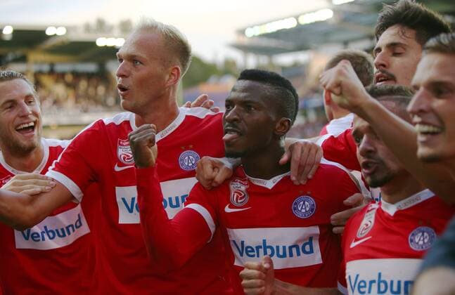 SOCCER - UEFA EL quali, Rosenborg vs A.Wien TRONDHEIM,NORWAY,25.AUG.16 - SOCCER - UEFA Europa League, Play-off qualification, BK Rosenborg Trondheim vs FK Austria Wien. Image shows the rejoicing of Lukas Rotpuller, Raphael Holzhauser, Olarenwaju Kayode, Lucas Venuto, Tarkan Serbest and Jens Stryger Larsen (A.Wien). GEPAxpictures xChristianxOrt