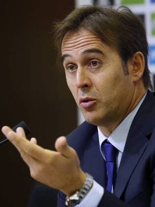 Spain s head coach Julen Lopetegui offers a press conference PK Pressekonferenz to annunciate his first Spain squad, at Las Rozas Football City, in Madrid, Spain, 26 August 2016. Spain will play a friendly game against Belgium and a EuroCup 2018 classification match against Liechtenstein on September. Julen Lopetegui s first Spain national team Nationalteam squad !ACHTUNG: NUR REDAKTIONELLE NUTZUNG!  20160826-636078153094799514