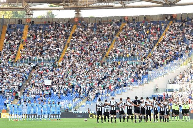 Bilder des Tages - SPORT Minute of silence for eartquake victims Minuto di silenzio per vittime del terremoto Roma 27-08-2016 Stadio Olimpico Campionato Serie A, Lazio - Juventus AndreaxStaccioli
