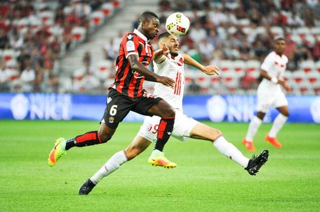 09 Yassine BENZIA (lil) - 06 JEAN MICHAEL SERI (nice) FOOTBALL : Nice vs Lille - Ligue 1 - 27 08 2016 FEP Panoramic 