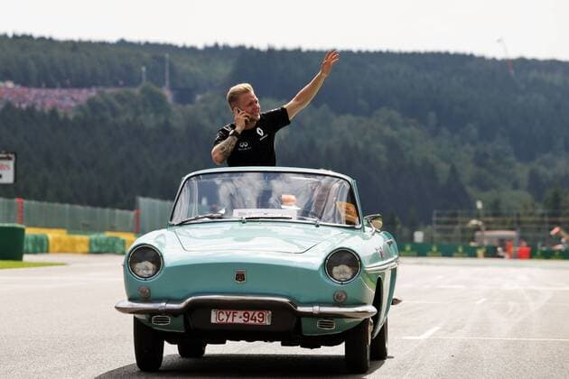 Belgian Grand Prix, Spa Francorchamps 25 - 28 August 2016 Kevin Magnussen (DEN) Renault F1 Team on the drivers parade. 28.08.2016. 