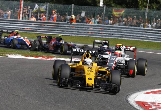Motorsports: FIA Formula One World Championship WM Weltmeisterschaft 2016, Grand Prix of Belgium, 20 Kevin Magnussen (DEN, Renault Formula 1 Team), xHOCHxZWEIx