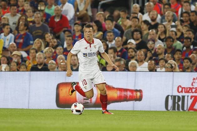 Yevhen Konoplyanka (Sevilla), AUGUST 17, 2016 - Football Soccer : Spanish Super Copa de Espana match between FC Barcelona Barca 3-0 Sevilla FC at the Camp Nou Stadium in Barcelona, Spain. Noxthirdxpartyxsales  (heha026696)