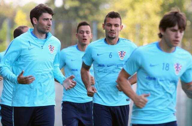 Fußball, Training Nationalteam Kroatien FIFA World Cup WM Weltmeisterschaft Fussball Qualifiers - group I - Croatia training 29.08.2016., Zagreb, Croatia - Croatian national football team did a first training before the match with Turkey. Vedran Corluka, Dejan Lovren.  JuricaxGaloic PIXSELL