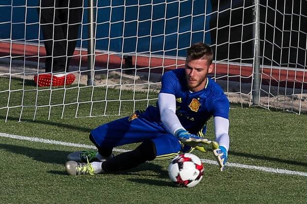 Spanish football David de Gea team durign the first training of the concentration of Spanish football team at Ciudad del Futbol de Las Rozas before the qualifying for the Russia world cup in 2017 August 29, 2016.  (20160829084)