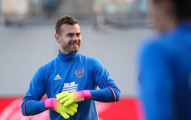 MOSCOW REGION, RUSSIA - AUGUST 29, 2016: Goalkeeper Igor Akinfeyev during a training session of the Russian national football team at Khimki Arena Stadium ahead of international football friendlies against Turkey and Ghana. Valery Sharifulin TASS  TS02F1D9