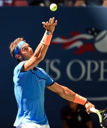 (160830) -- NEW YORK, Aug. 29, 2016 -- Rafael Nadal of Spain serves to Denis Istomin of Uzbekistan during a match of the men s singles first round at the U.S. Open tennis tournament in New York, the United States, Aug. 29, 2016. Nadal won 3-0. ) (SP)U.S.-NEW YORK-TENNIS-U.S. OPEN BaoxDandan 