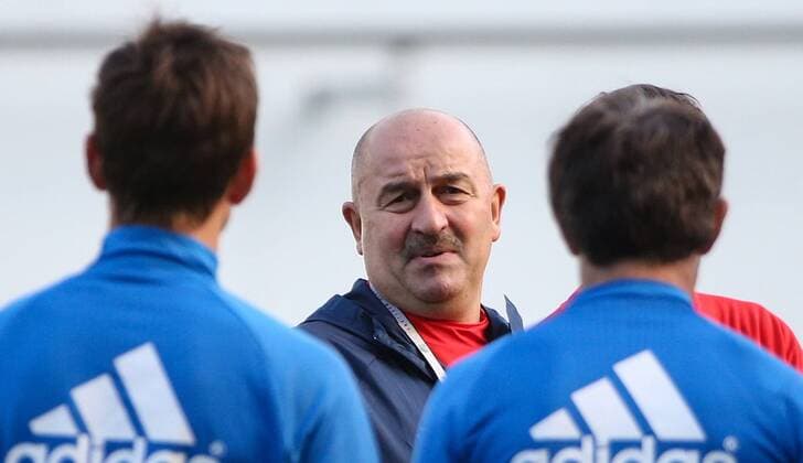 MOSCOW REGION, RUSSIA - AUGUST 29, 2016: Stanislav Cherchesov, head coach of the Russian men s national football team, during a training session at Arena Khimki Stadium ahead of friendly matches against Turkey and Ghana. Valery Sharifulin TASS  TS02F1D3