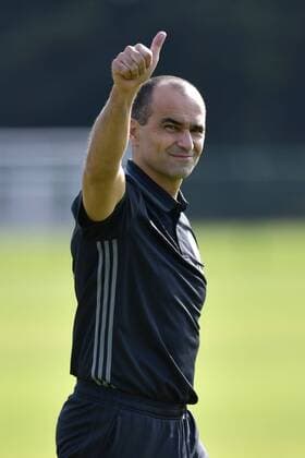 Fußball, Co Trainer Thierry Henry - Training Nationalteam Belgien Roberto Martinez head coach of Belgian Team puts up his thumb FOOTBALL : Equipe de Belgique - Entrainement - Neerpede - 29 08 2016 Photonews Panoramic  665082687