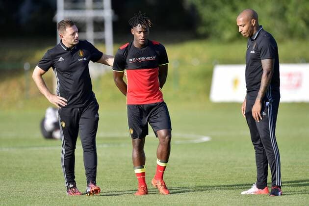 Graeme Jones ass. coach of Belgian Team and Thierry Henry ass. coach of Belgian Team talking to Michy Batshuayi forward of Belgium FOOTBALL : Equipe de Belgique - Entrainement - Neerpede - 29 08 2016 Photonews Panoramic  665082687