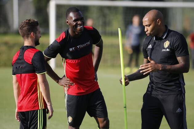 Fußball, Co Trainer Thierry Henry - Training Nationalteam Belgien Thierry Henry ass. coach of Belgian Team and Benteke Christian forward of Belgium and Mertens Dries forward of Belgium FOOTBALL : Equipe de Belgique - Entrainement - Neerpede - 29 08 2016 Photonews Panoramic  665082687