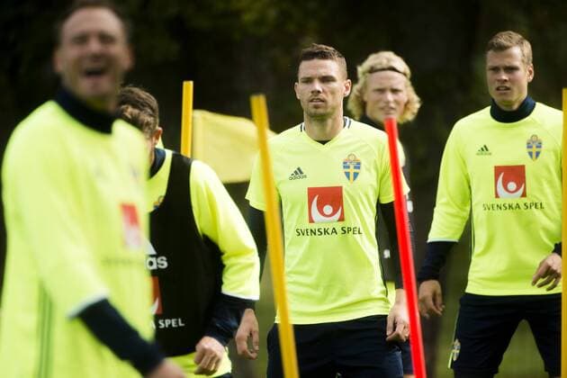 Fußball, Training Nationalteam Schweden 160830 Marcus Berg under en träning med Sveriges fotbollslandslag den 30 augusti 2016 i Stockholm  Copyright: SIMONxHASTEGRD BB160830BB004