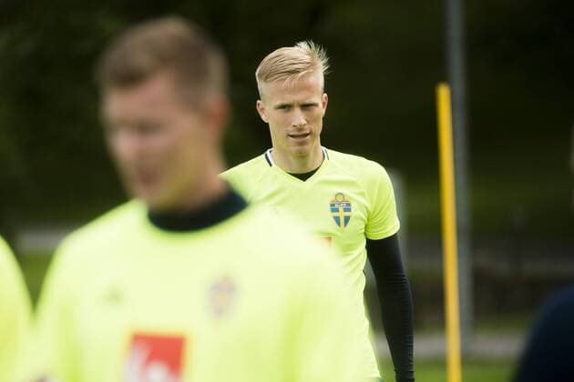 Fußball, Training Nationalteam Schweden 160830 Oscar Wendt under en träning med Sveriges fotbollslandslag den 30 augusti 2016 i Stockholm  Copyright: SIMONxHASTEGRD BB160830BB005