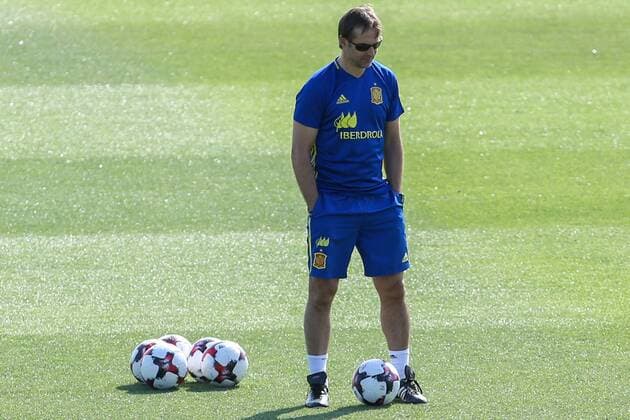 Spanish coach Julen Lopetegui during the second training of the concentration of Spanish football team at Ciudad del Futbol de Las Rozas before the qualifying for the Russia world cup in 2017 August 30, 2016.  (20160830015)