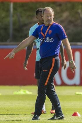 coach Danny Blind of The Netherlandsduring the training session of The Netherlands on August 30, 2016 in Katwijk, The Netherlands. Netherlands Training session 2016 2017 xVIxGerritxvanxKeulenxIVx 6127982