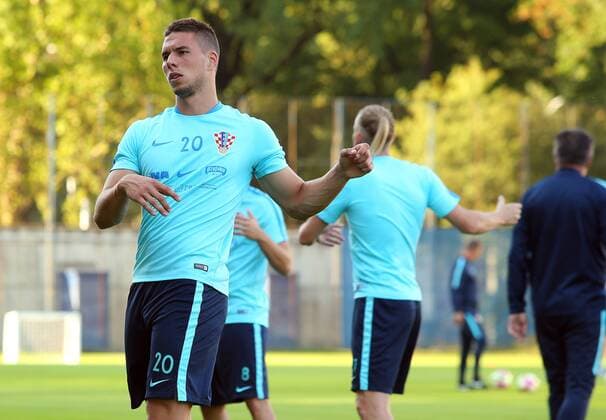 Fußball, Training Nationalteam Kroatien FIFA World Cup WM Weltmeisterschaft Fussball Qualifiers - group I - Croatia training - Day 2 30.08.2016., Zagreb, Croatia - Croatian national football team did a second training before the match with Turkey. Marko Pjaca.  JuricaxGaloic PIXSELL