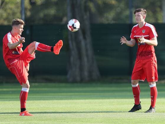 Fußball, Nationalteam Österreich Training SOCCER - FIFA World Cup WM Weltmeisterschaft Fussball 2018 quali, GEO vs AUT VIENNA,AUSTRIA,30.AUG.16 - SOCCER - FIFA World Cup 2018, european qualifiers, OEFB international match Länderspiel Georgia vs Austria, preview, training. Image shows Stefan Stangl and Michael Gregoritsch (AUT). GEPAxpictures xChristianxOrt