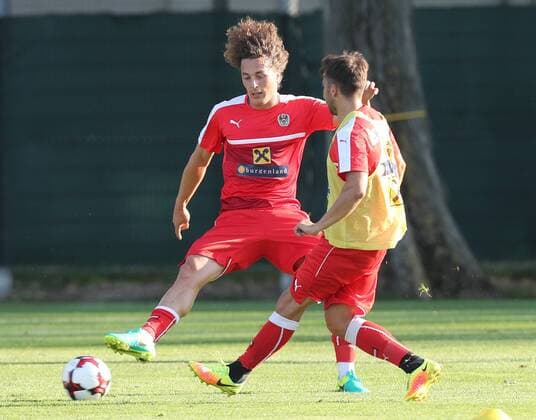 SOCCER - FIFA World Cup WM Weltmeisterschaft Fussball 2018 quali, GEO vs AUT VIENNA,AUSTRIA,30.AUG.16 - SOCCER - FIFA World Cup 2018, european qualifiers, OEFB international match Länderspiel Georgia vs Austria, preview, training. Image shows Julian Baumgartlinger and Markus Suttner (AUT). GEPAxpictures xChristianxOrt