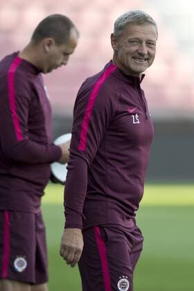 Fußball, Nationalteam Tschechien Training Coach Zdenek Scasny attends a training session in Prague, Czech Republic, August 30, 2016. (CTKxPhoto MichalxKamaryt) CTKPhotoP201608300801201  kmt 8