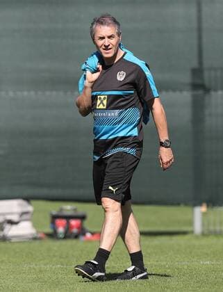 SOCCER - FIFA World Cup WM Weltmeisterschaft Fussball 2018 quali, GEO vs AUT VIENNA,AUSTRIA,31.AUG.16 - SOCCER - FIFA World Cup 2018, european qualifiers, OEFB international match Länderspiel Georgia vs Austria, preview, training. Image shows head coach Marcel Koller (AUT). GEPAxpictures xChristianxOrt