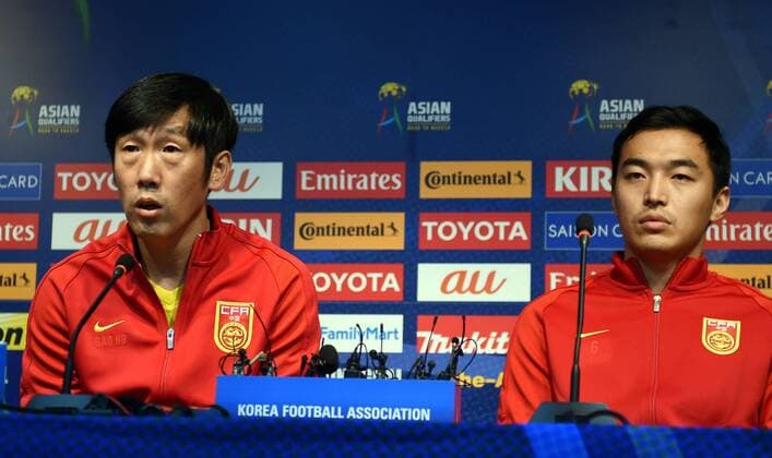 Head coach Gao Hongbo, left, and Feng Xiaoting of Chinese national football team attend a press conference PK Pressekonferenz before the first leg match against South Korea during the 2018 FIFA World Cup WM Weltmeisterschaft Fussball Russia qualifier in Seoul, South Korea, 31 August 2016. Head coach Gao Hongbo meets press before Russia World Cup qualifier first leg match in Seoul  20160831_33691